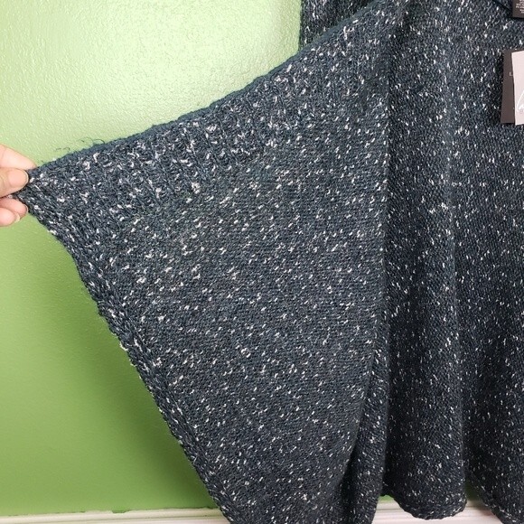 Lane Bryant NWT Women's Draped Blue Silver Open Cardi Shrug Jacket Size 26/28 - Picture 2 of 13